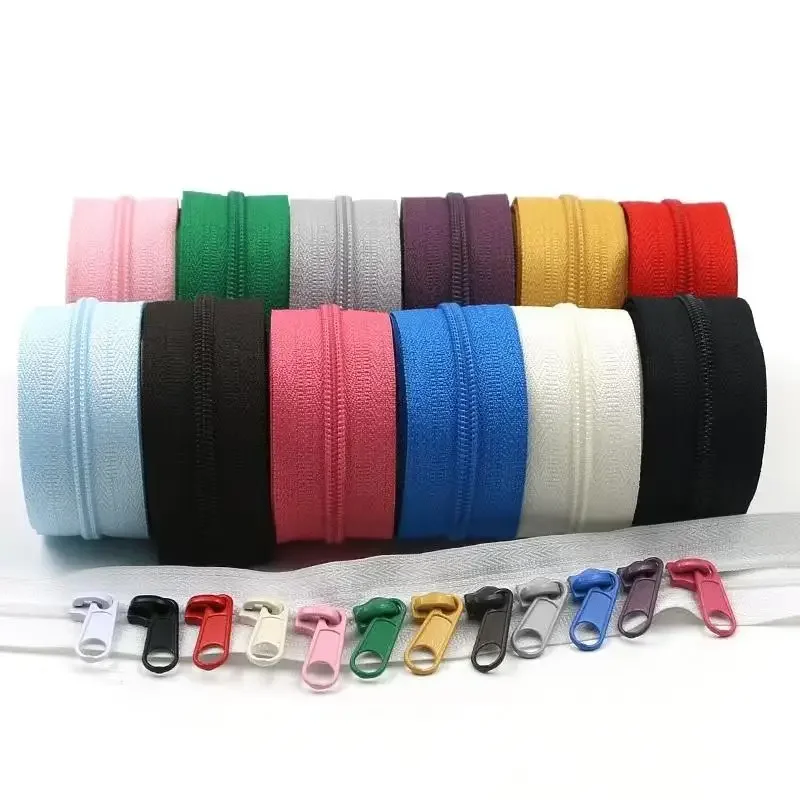 Nylon Coil Zip fastener by the Yard 3.3kg #5 Nylon 200m Zipper closure Roll for Sale