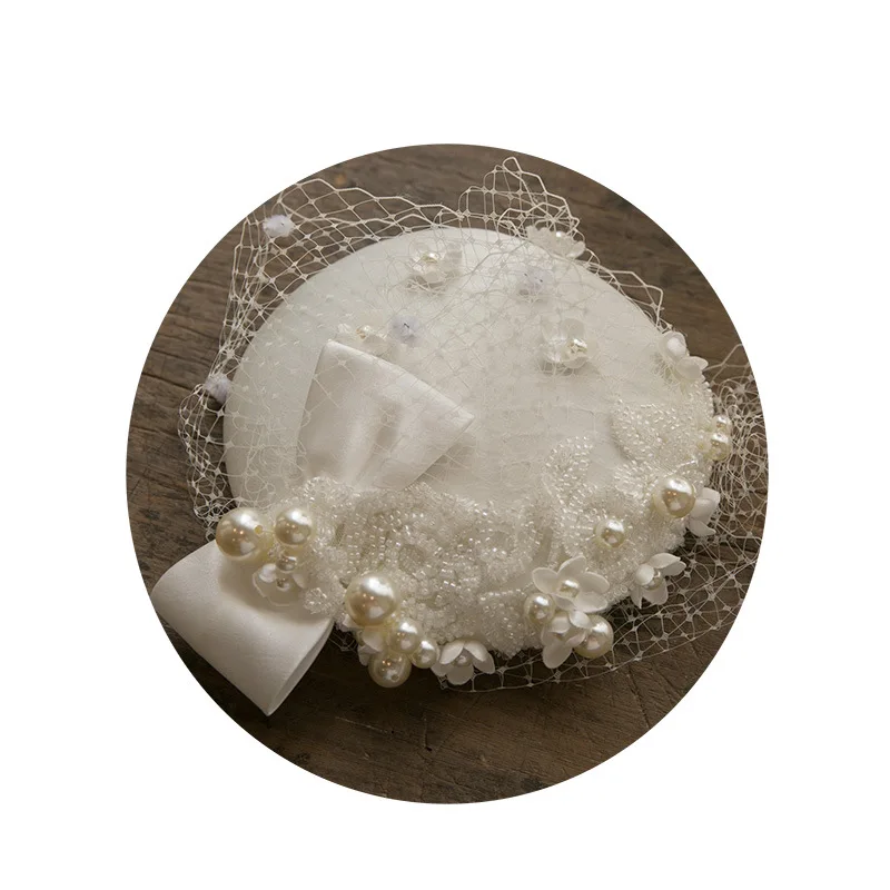2020 French Style British Ladies Pearl Small Hat Girls Elegant Cheongsam Dinner Dress Wedding Bow Photo Headdress Formal Net Hat