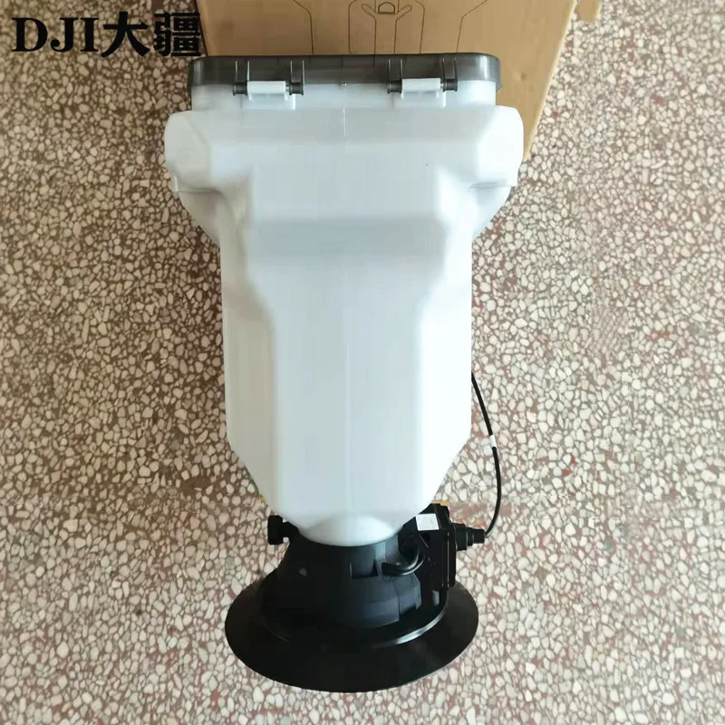 TYI T20 spreading system 2.0 20L large capacity 15kg/min UAV Seeder for fertilizer agriculture  Drone water tank