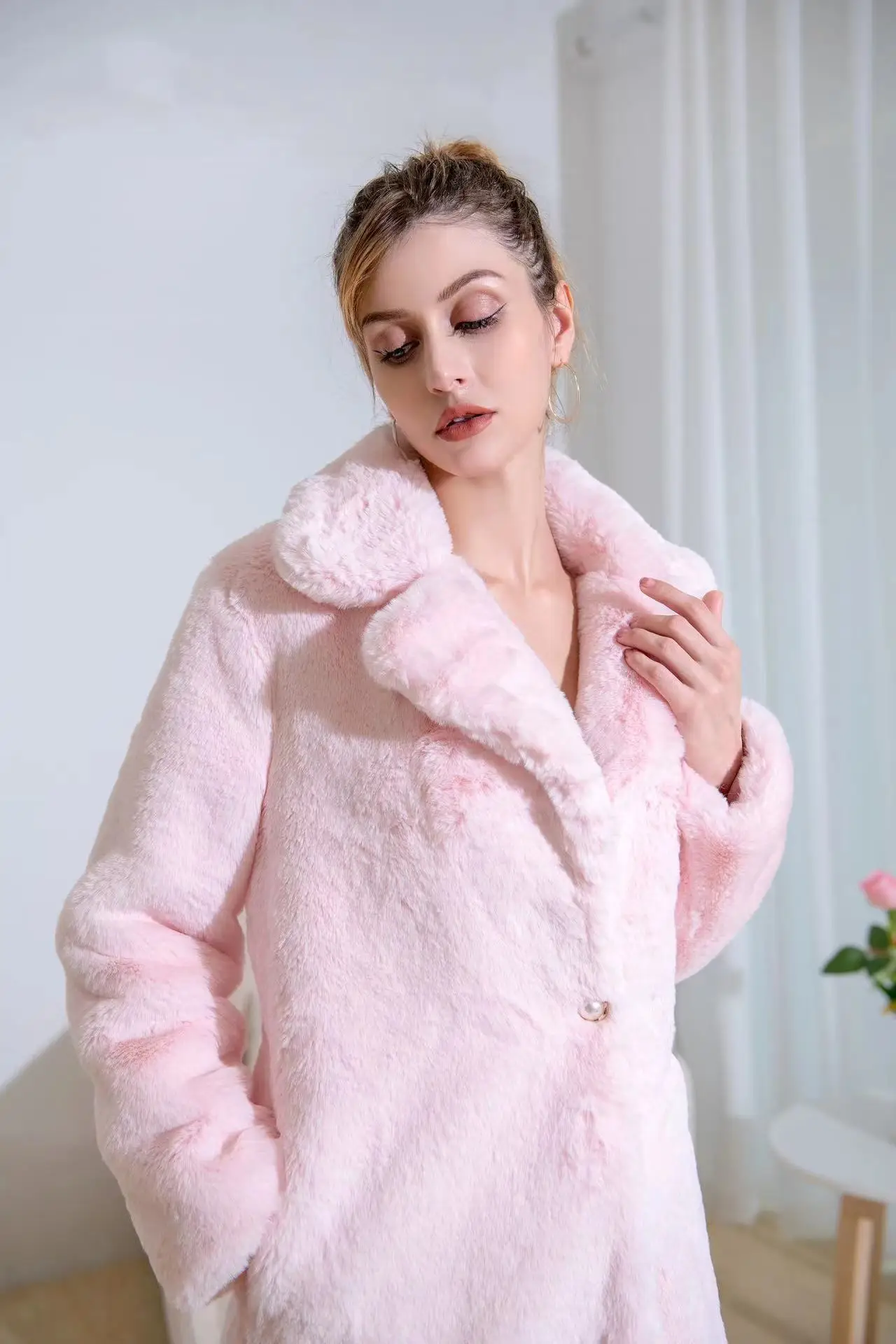 OEM custom wholesale Plus size ladies faux fur coat big size 8XL women jacket fashion winter coat faux fur shenzhen lily Cheng