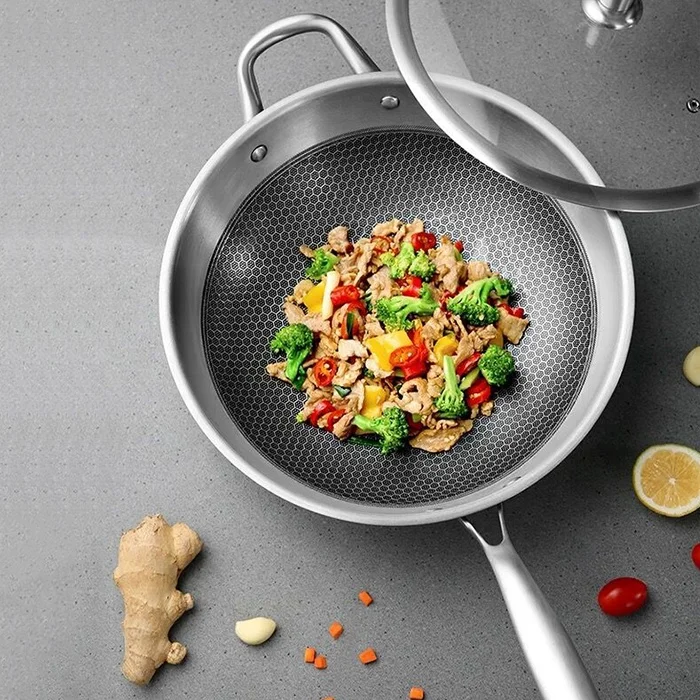 High quality 42cm 410 stainless steel cookware nnon stick honeycomb wok pan with lid