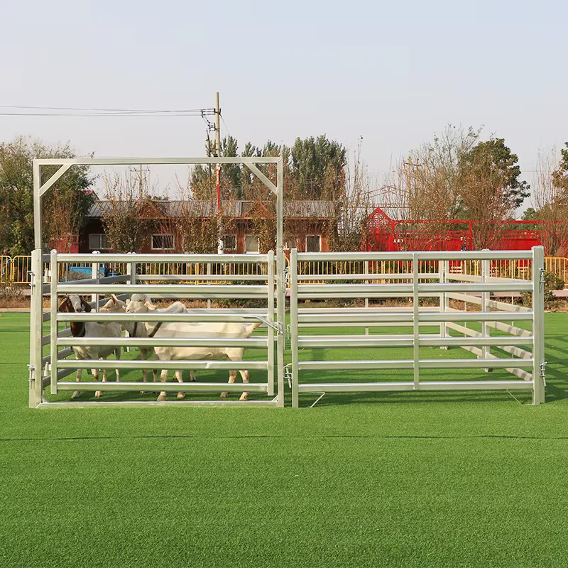 Various Sizes of Farm Breeding Fences Racecourse Fence Panels & High-quality Livestock