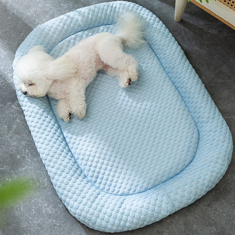 Famicheer reversible pet puppy cooling pad pressure activated pet cooling mat for dogs