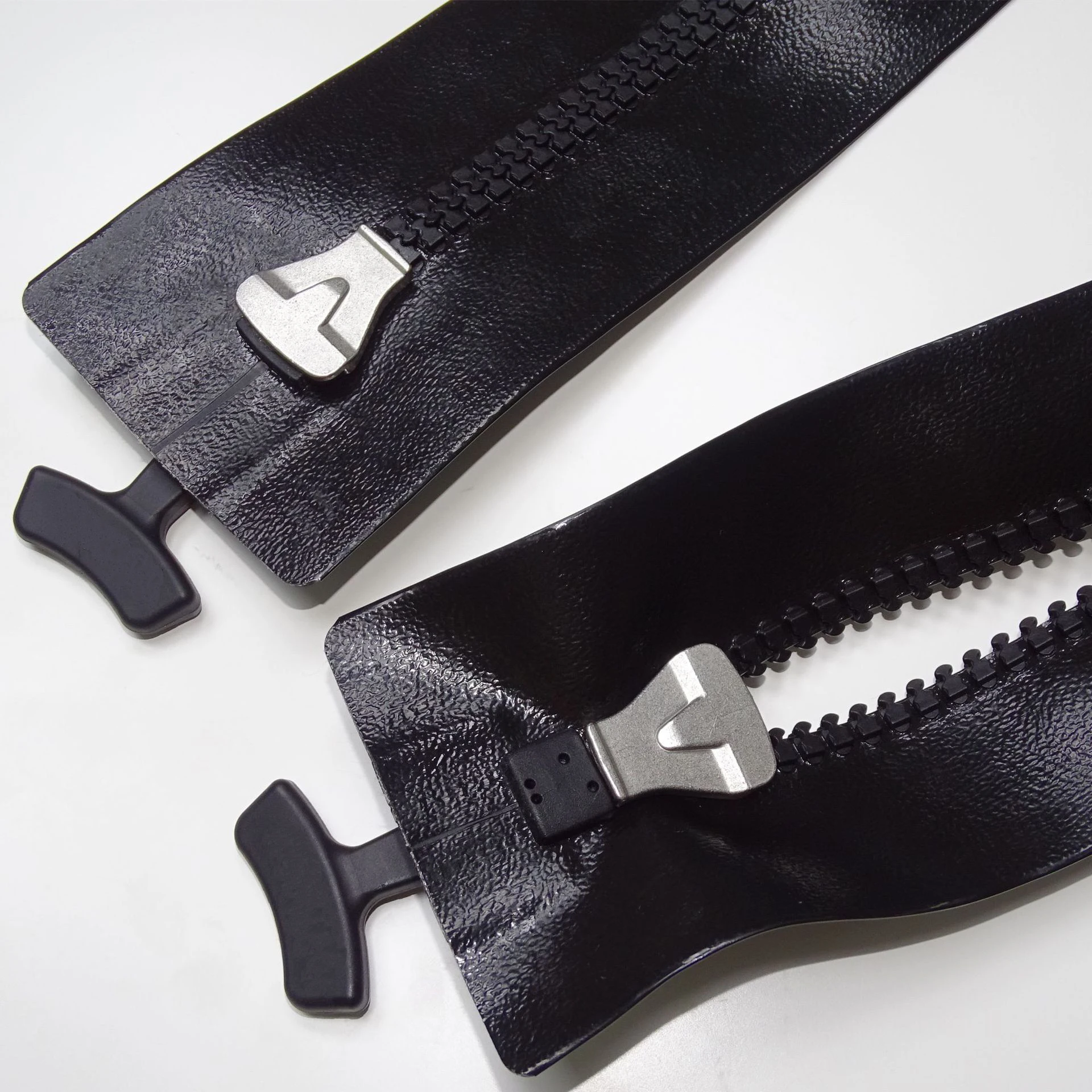 Factory Custom 5# 8# #10 Airtight Waterproof Resin PVC Zipper Strong Black Blue Waterproof TPU Airtight zipper