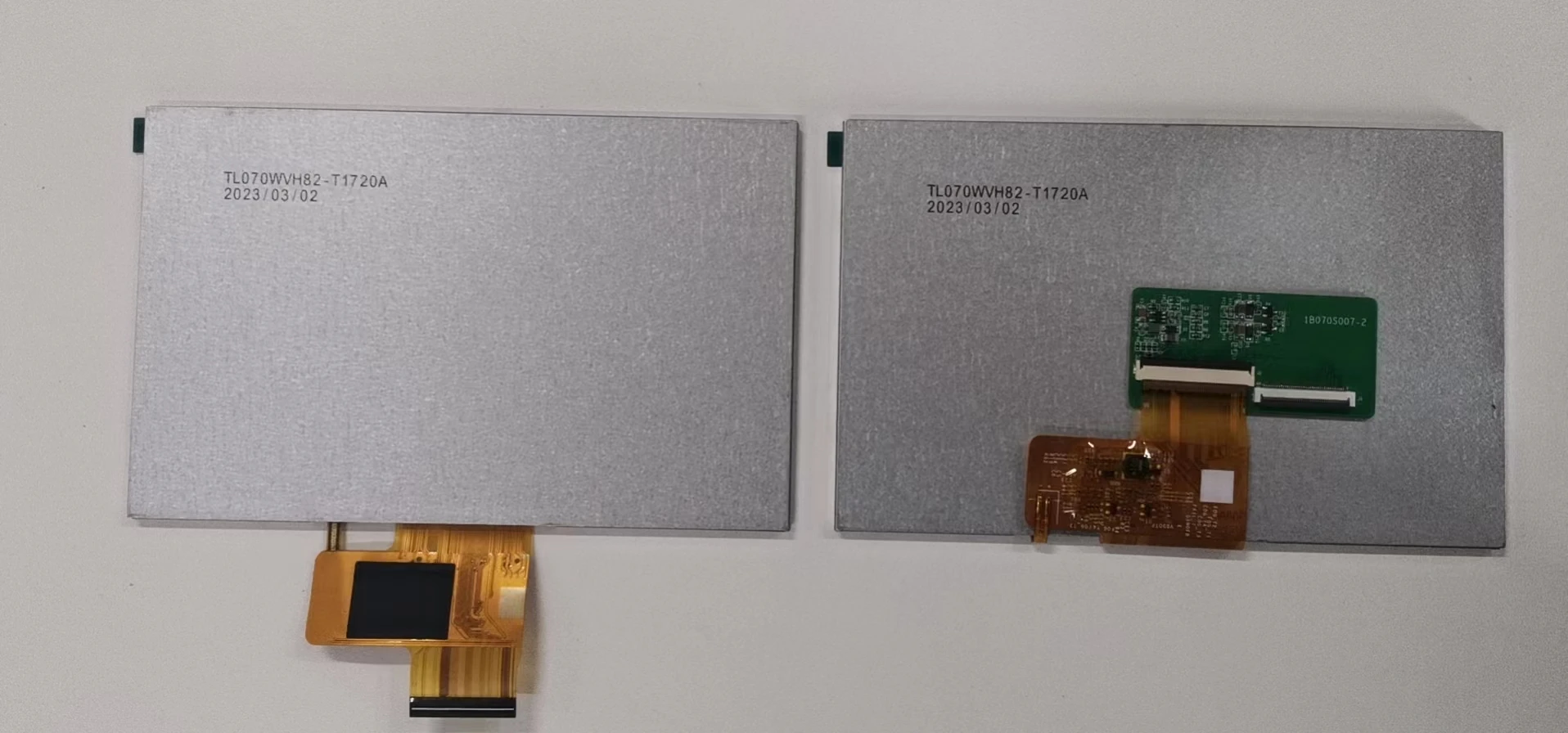 Better Alternative to TN83 square pixel 7 Inch Lcd 800*480 TFT IPS Display