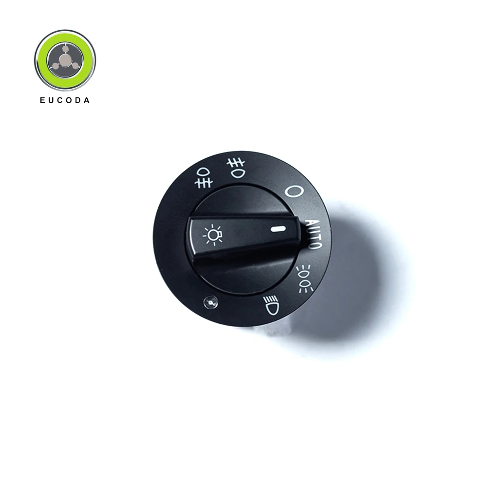 Sinotruk truck parts LIGHT SWITCH(AUTO) rotating light switch WG9918580039