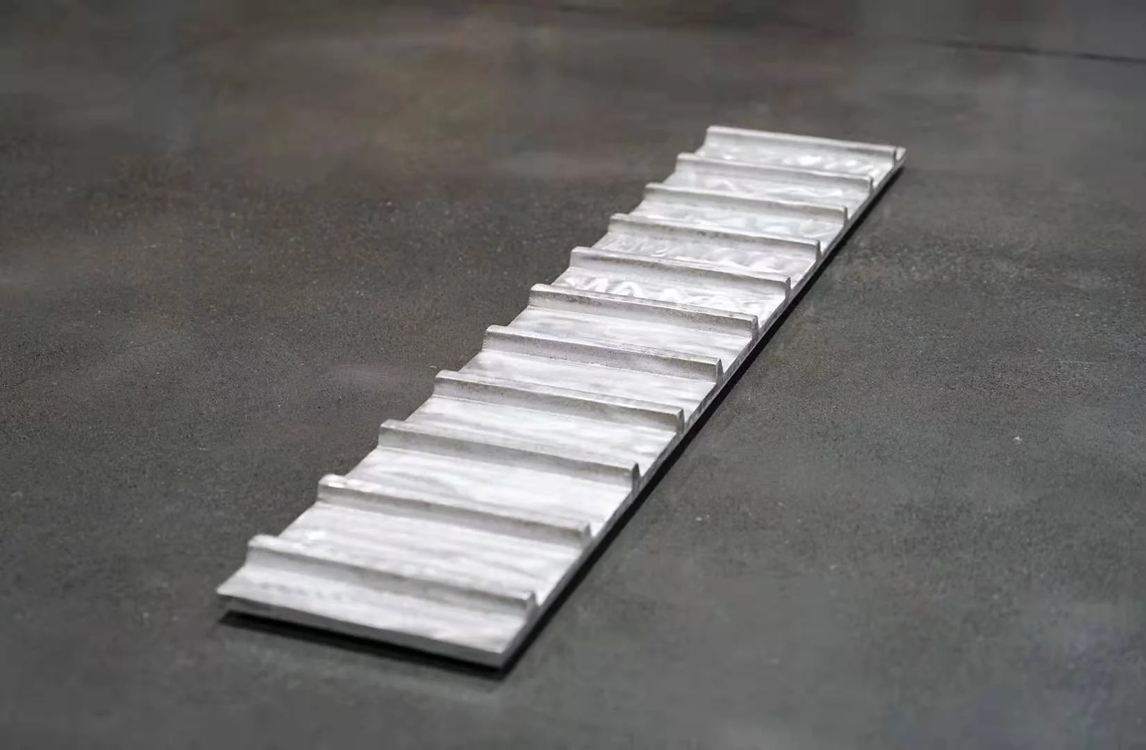 Cast aluminum Rumble Strip Bull Float with Threaded Adaptor