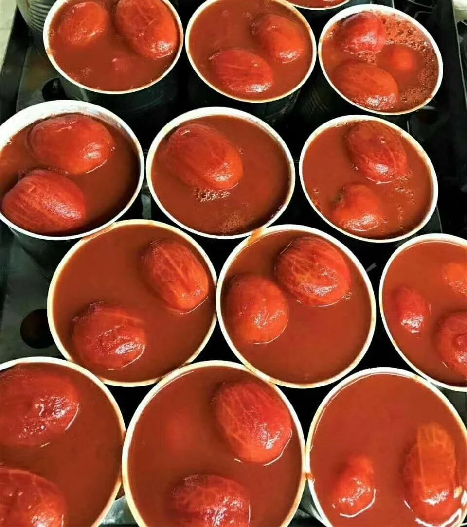 Green and Healthy  Peeled Tomato In Tomato Juice