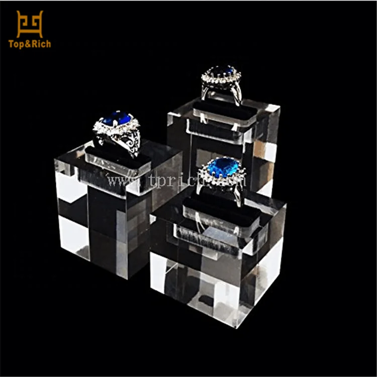 Clear Plexiglass Finger Ring Display Acrylic Jewelry Display Block