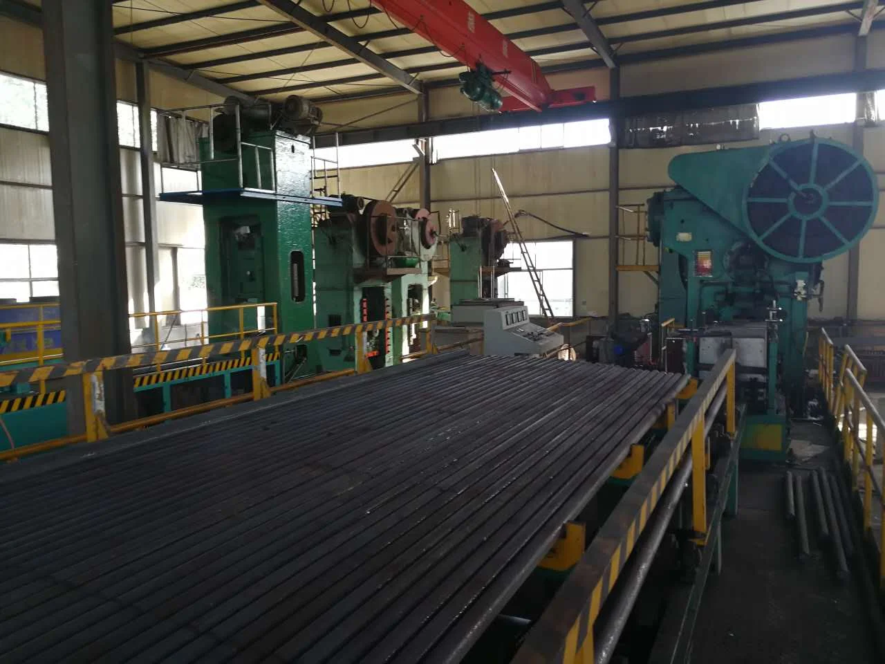 High Quality  Auto Spare Parts for Automotive Wheel Hub ford 81AB-1215-A 1591389 VKBA897