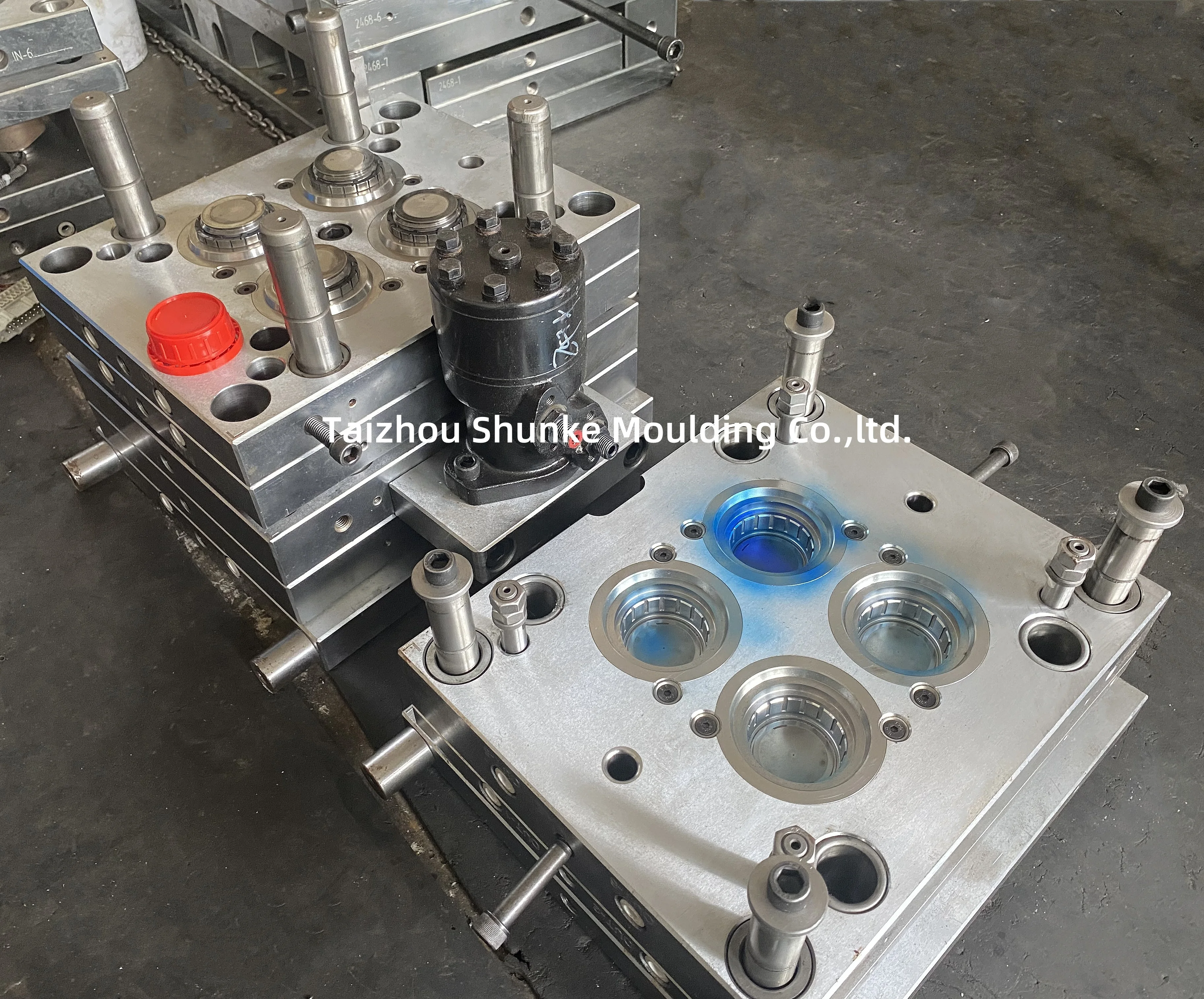 Plastic Injection Mold Engine Oil Cap for Bottle Slider Lubricant Mould 20L Extrusion