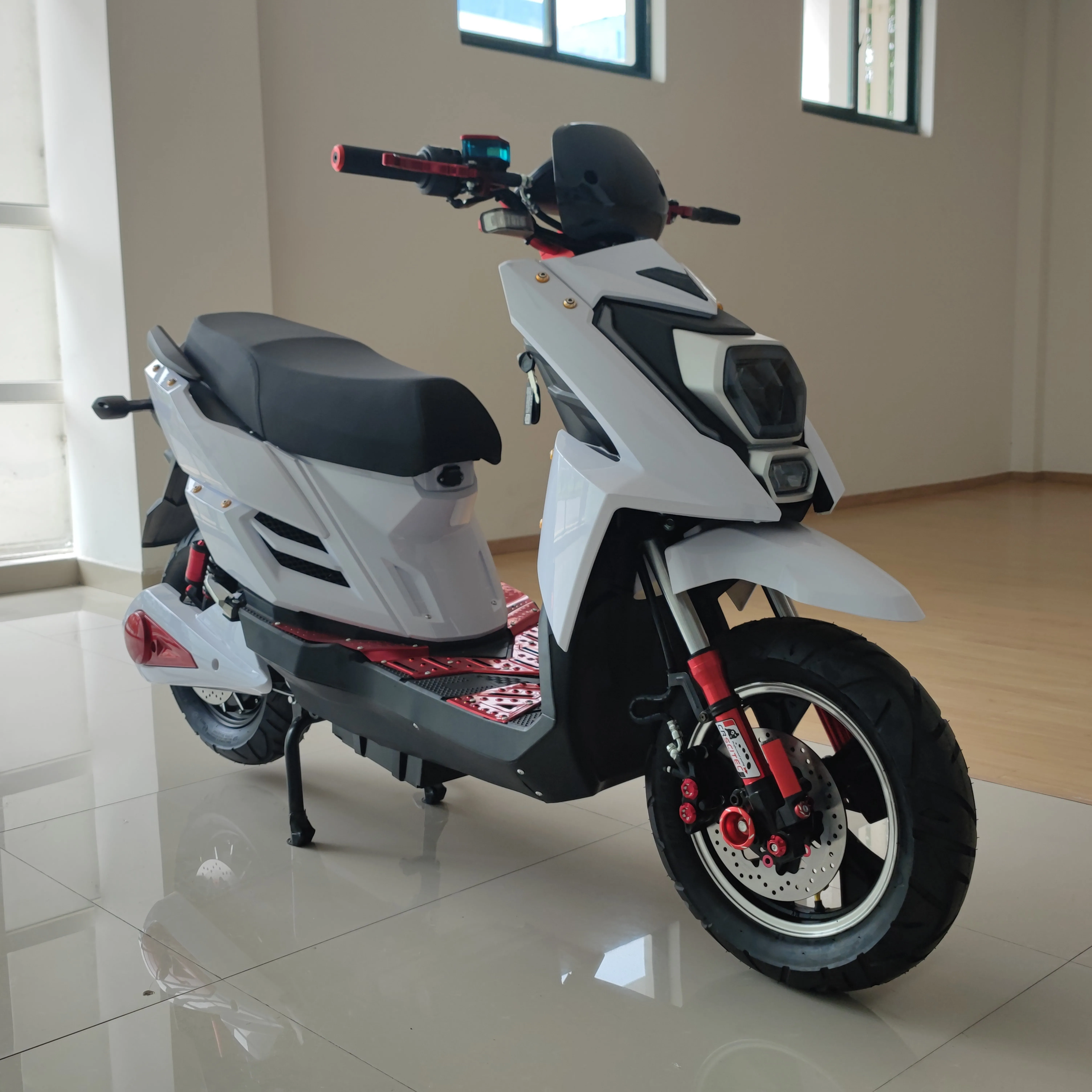 Hot Sale Popular Scooter Ckd Luxury 2000W 2 Wheel adult Electric Motorcycle