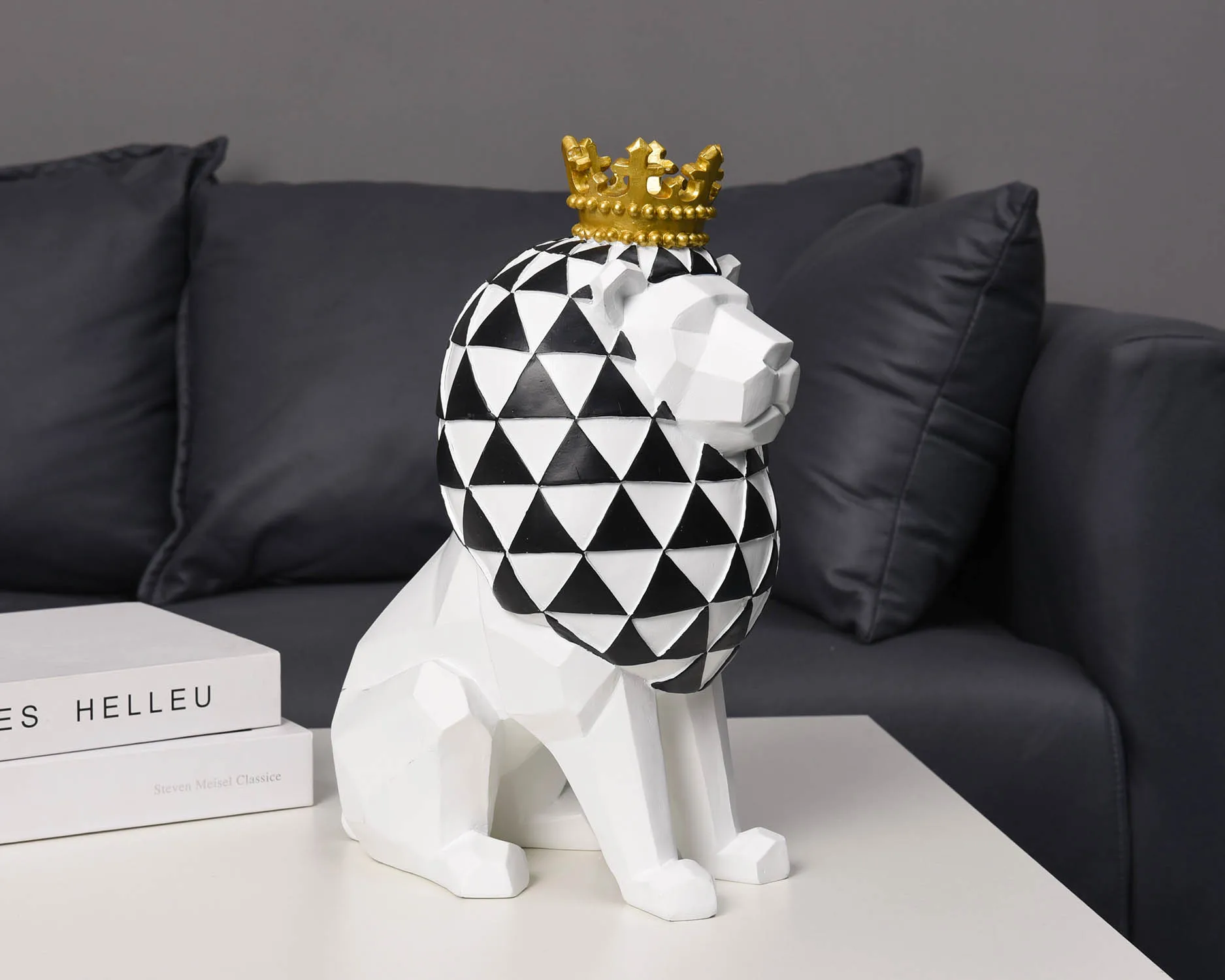 Modern Home Desktop Creative Resin Animal Statue Art Lion Crafts For Living Room Decoration