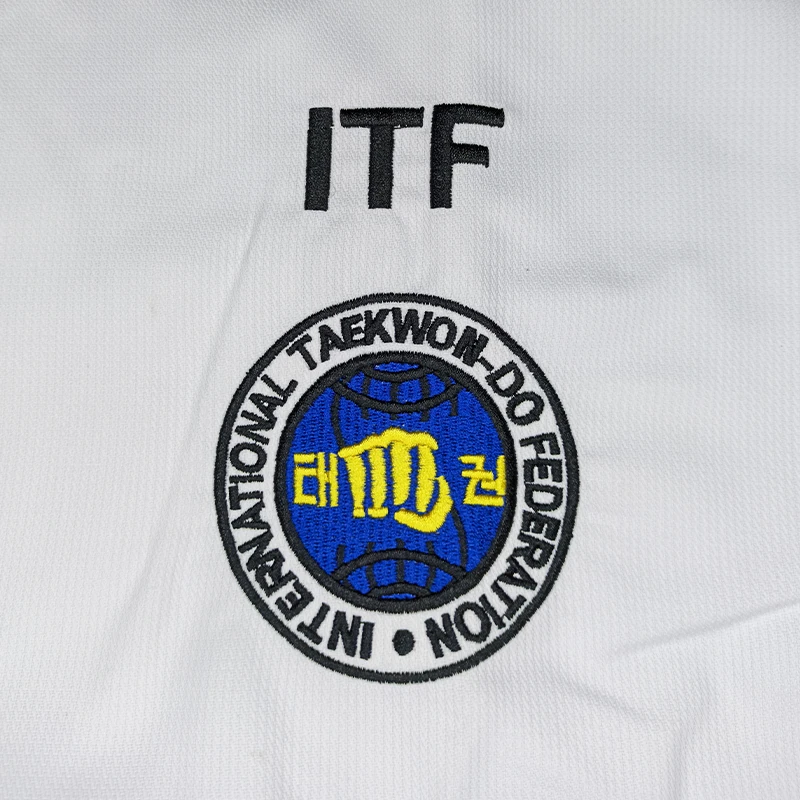 High Quality Wear Wholesale Demonstration Embroidery Logo Custom Made Kids Uniforms Master Dobok Uniform Taekwondo Itf