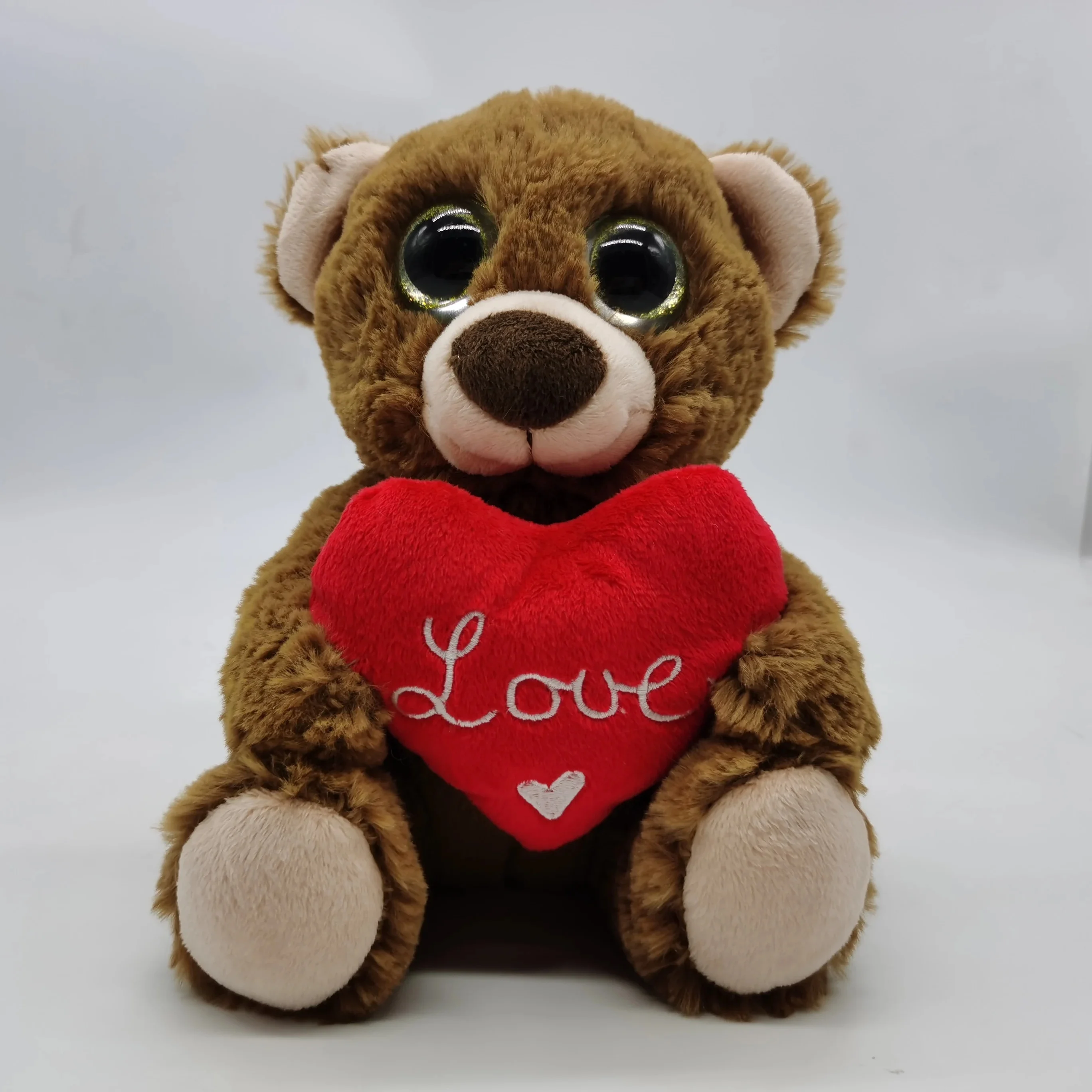 20CM Custom Plush Toy Valentines Gift Stuffed Animal Toys with Heart Pillow Wholesale