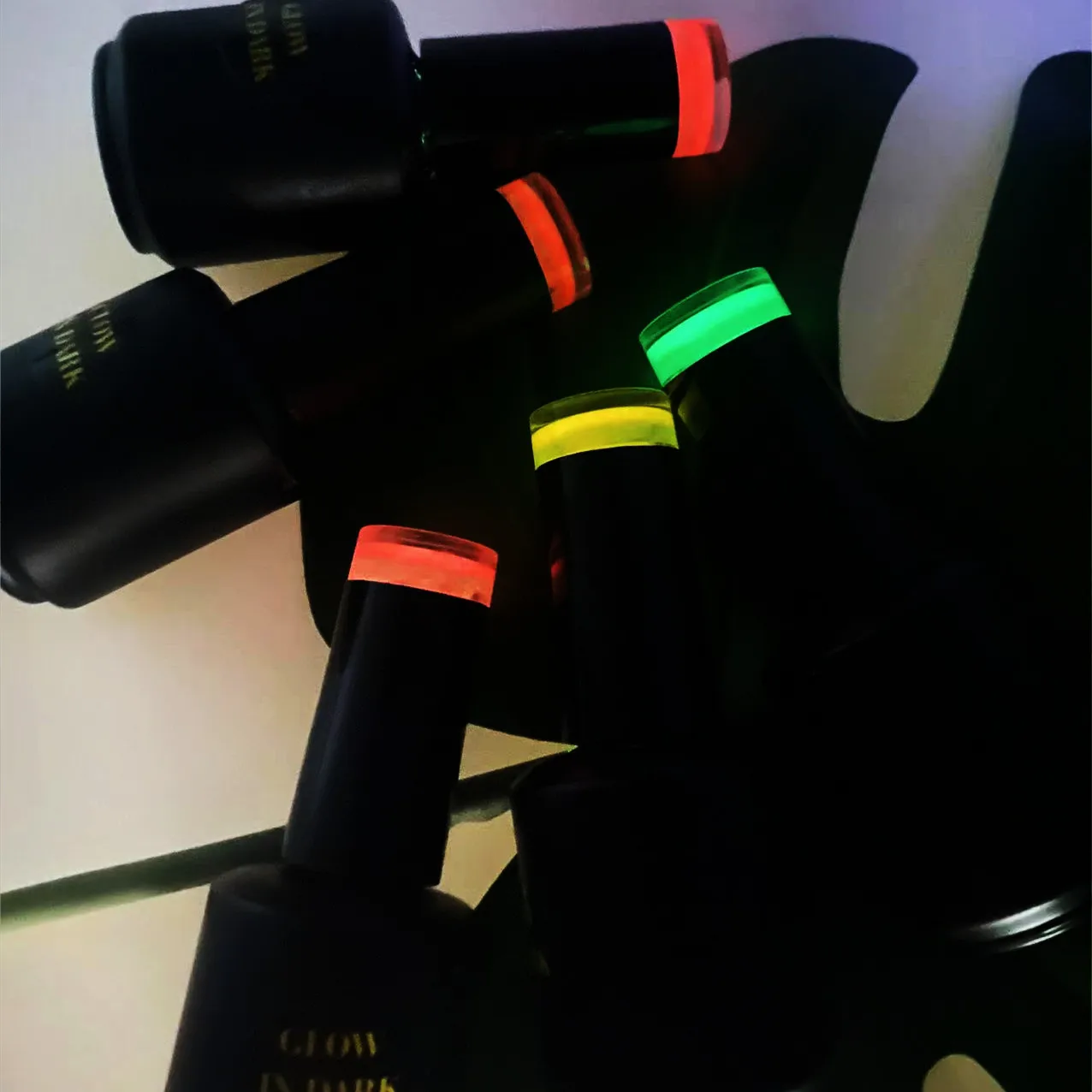 2022 amazing girls party product press on nails nail art suppliers glow in dark uv gel nail polish