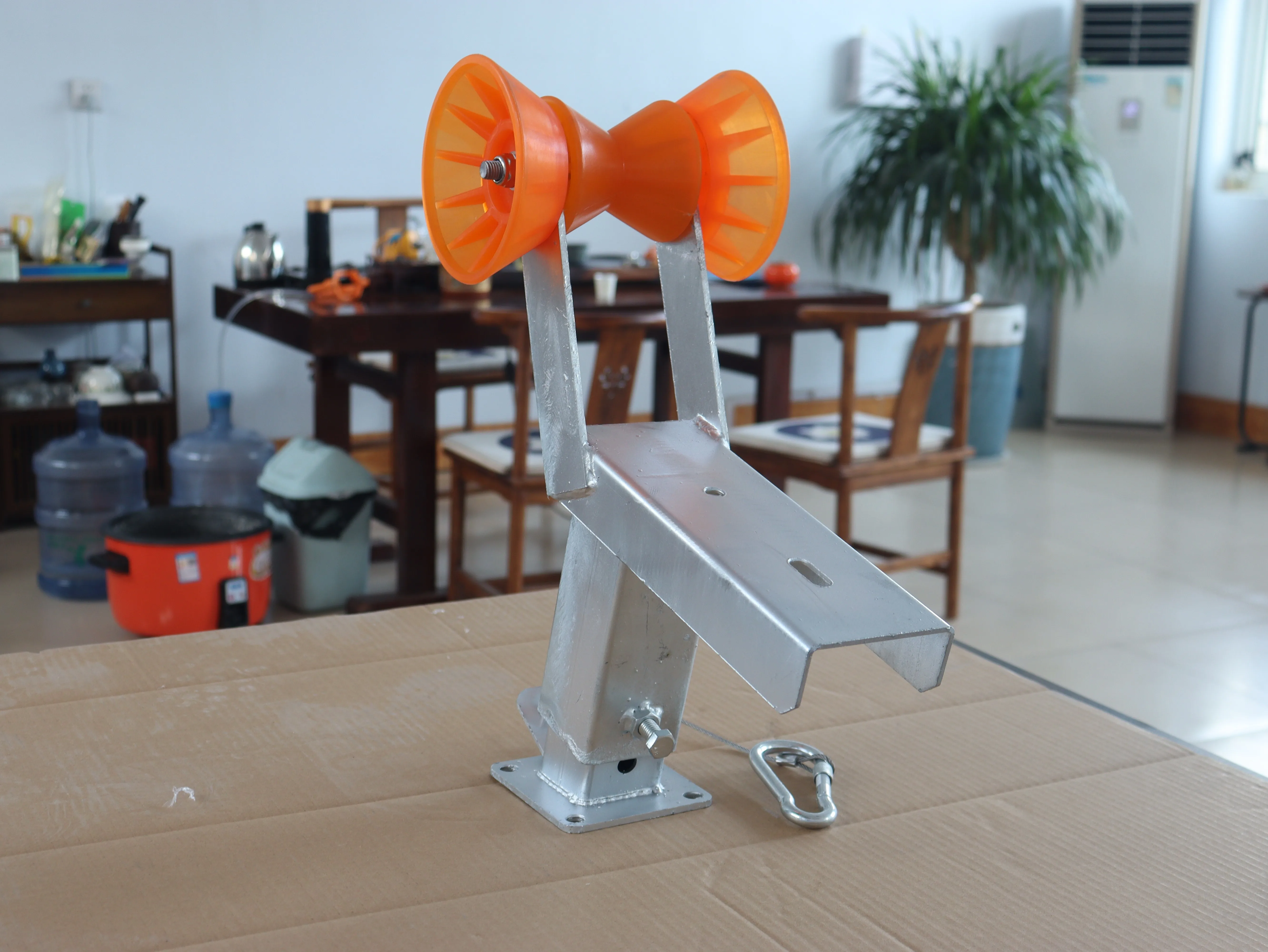 Motorboat trailer winch mount 2000lbs pounds boat trailer winch bracket&roller boat trailer winch rack 80*100mm drawbar