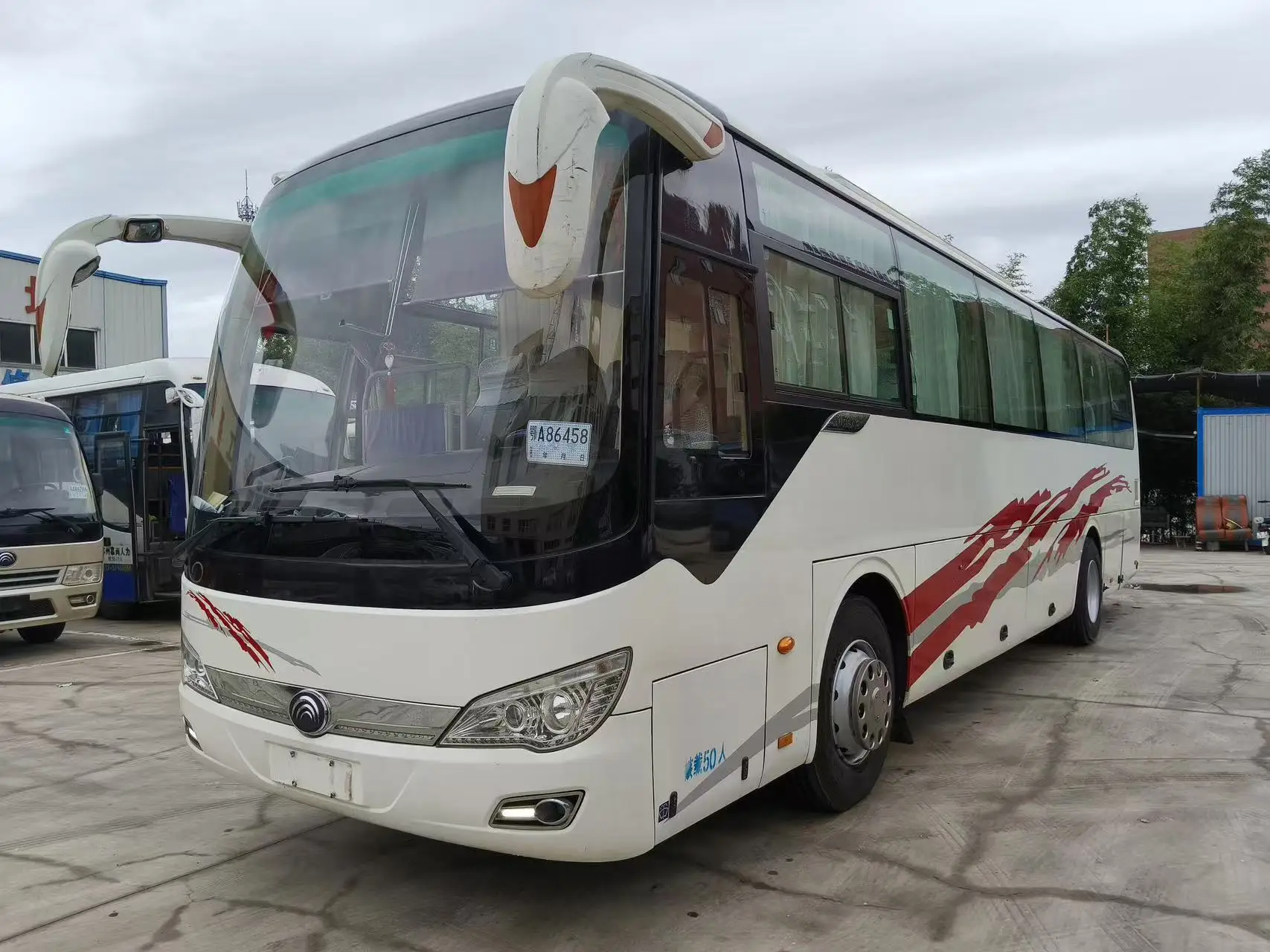 Yu Tong ZK6116 Used Coach Bus for Sale 50 Seats Left and Right Hand Drive Used Buses with Good Condition
