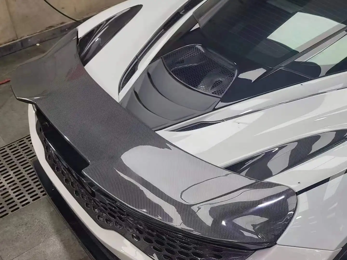 Dry Carbon Fiber 765LT Body Kit For Mclaren 720S Front Bumper Side Skirt Rear Bumper Rear Wing Fender Exhaust