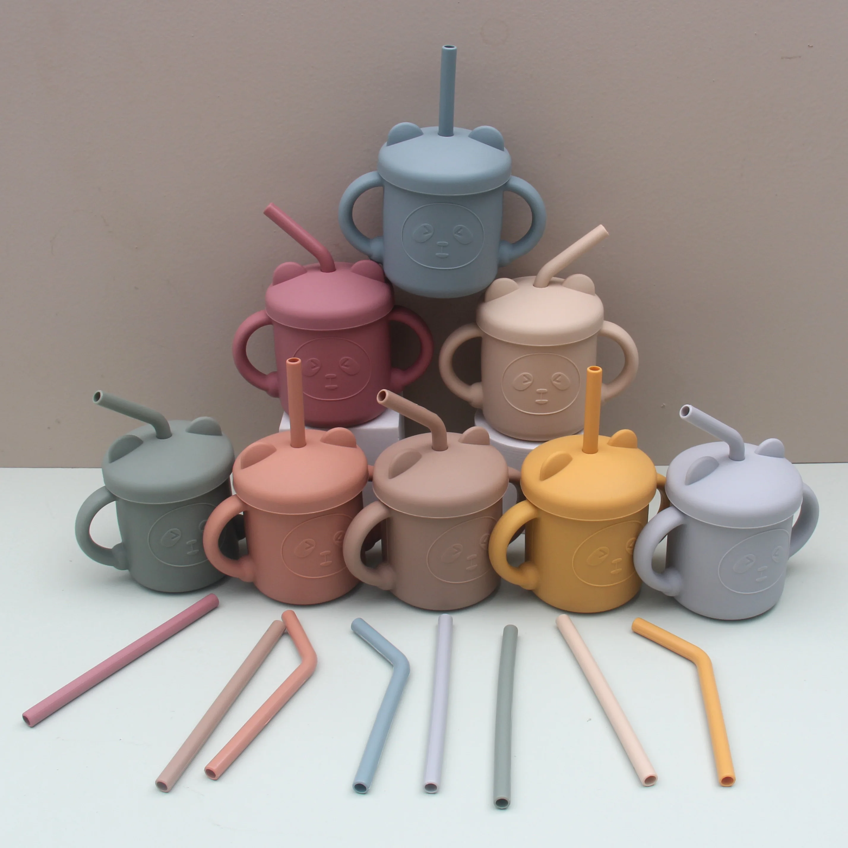 New Product Idea 2024 Bpa Free Silicone Baby Cup Toddler Water Silicone Sippy Cup Drink Training Baby Straw Cup
