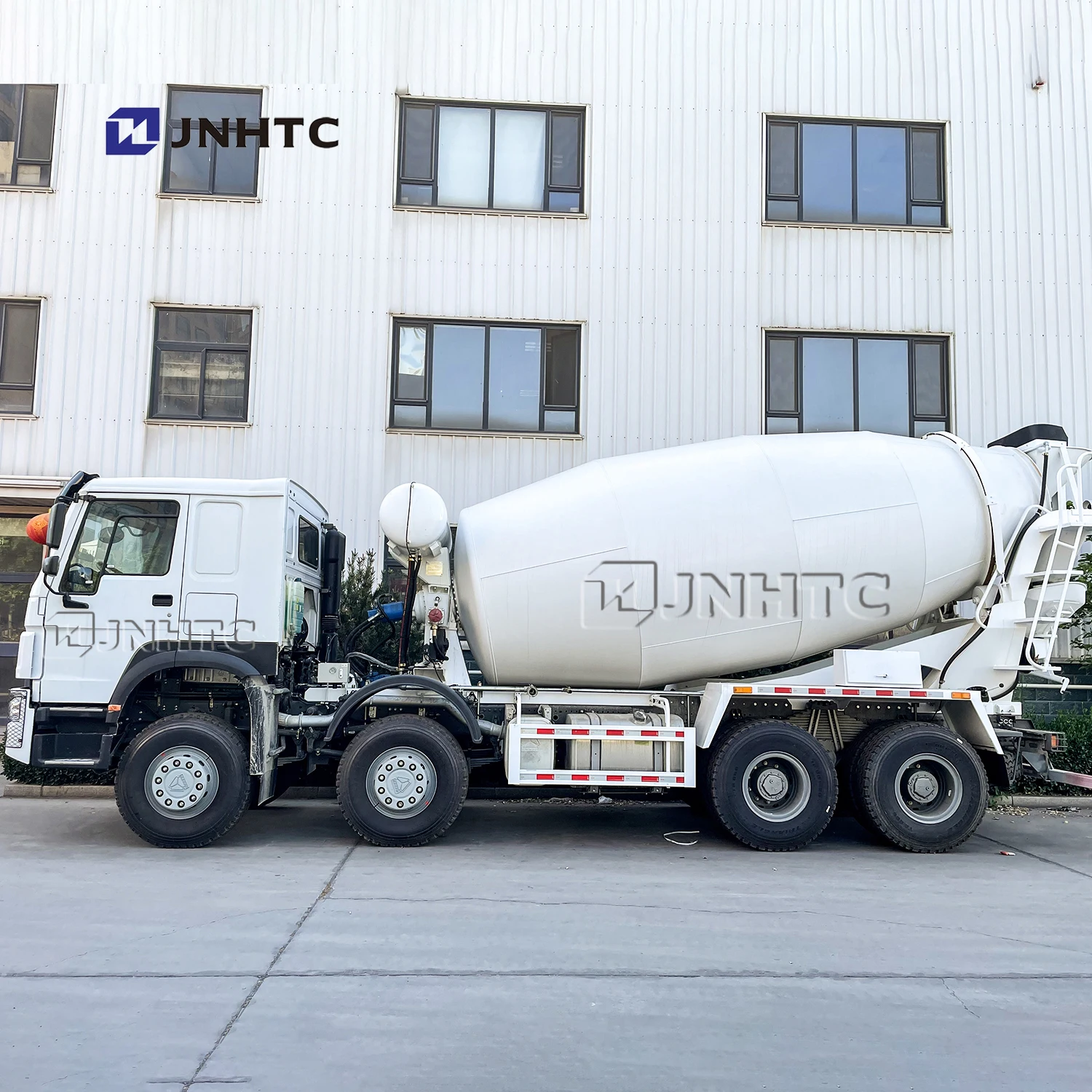 Sinotruck Sinotruk Howo 8x4 12-колесный Бетономешалка евро 2 371hp 12 куб. М.