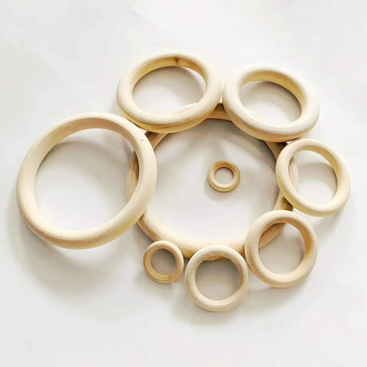 Wood Button For Craft Clothes With 2 holes/4 holes Customize Size Laser Logo natural wooden button