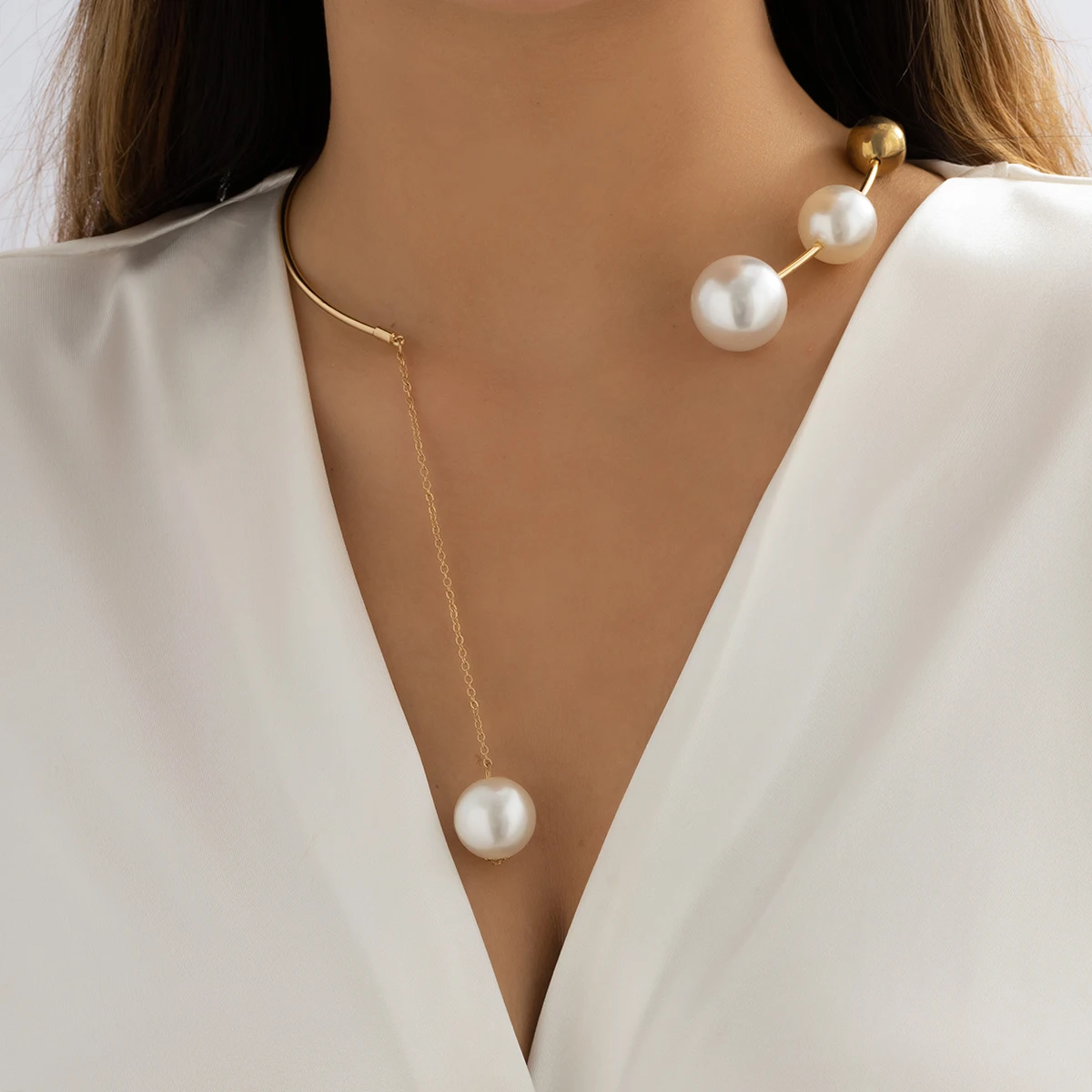 Charms Open Circle with Big Imitated Pearl Ball and Tassels Choker Necklace for Women Collar Fashion Jewelry Female Accessories