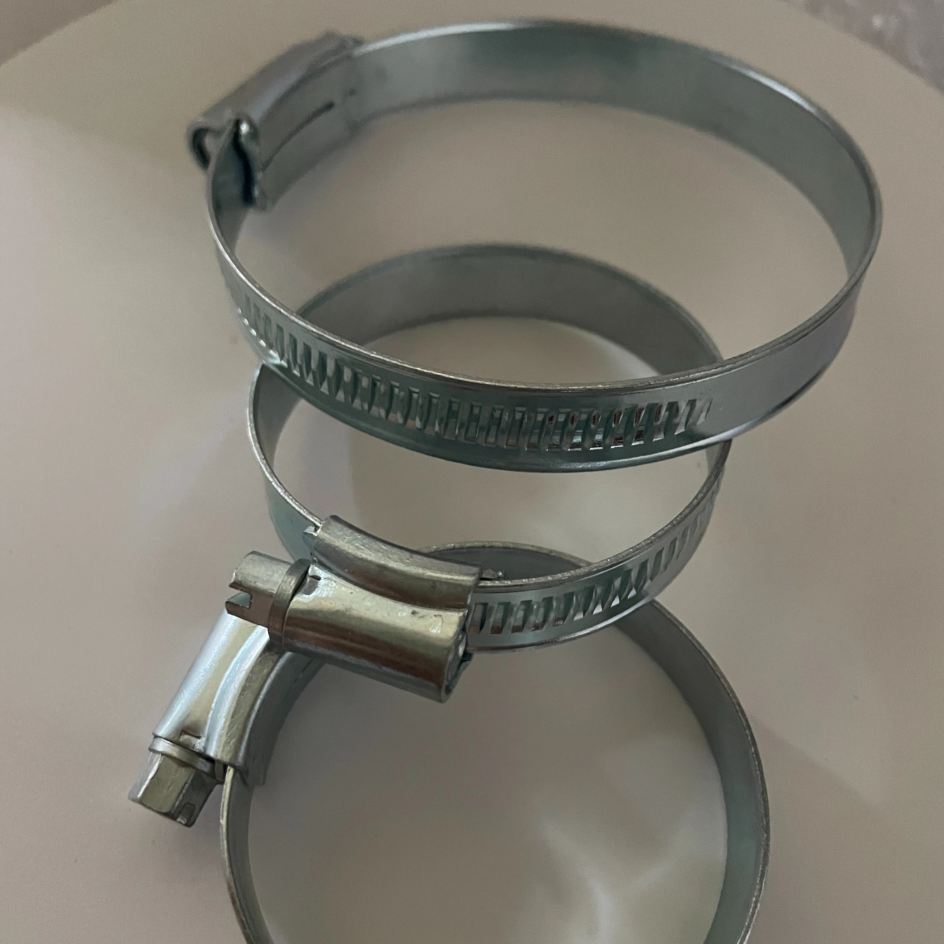 Adjustable British Style Hose Clamp Gas Worm Drive Auto Housing Clamps Clips