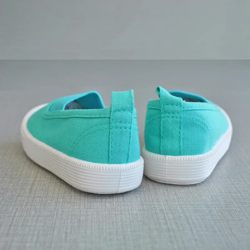 China Cheap Candiy Color Running Kids Shoes Children Canvas Casual Footwear 3  dollar shoes