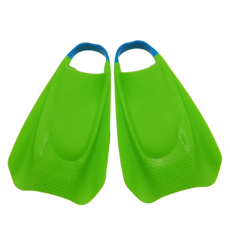 Green M Swim Training Fins Comfortable Silicone Lap Swimming Short Blade Floating Flippers with Mesh Bag for Adults Snorkeling