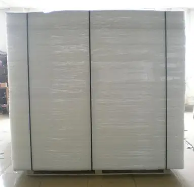 Sound reducing acoustic wall panels of  pp  honeycomb core structural sandwich wall panels