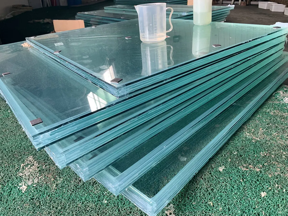 Qingdao Port China Best Low Iron Glass/ Crystal Clear Glass/ Ultra Clear Glass