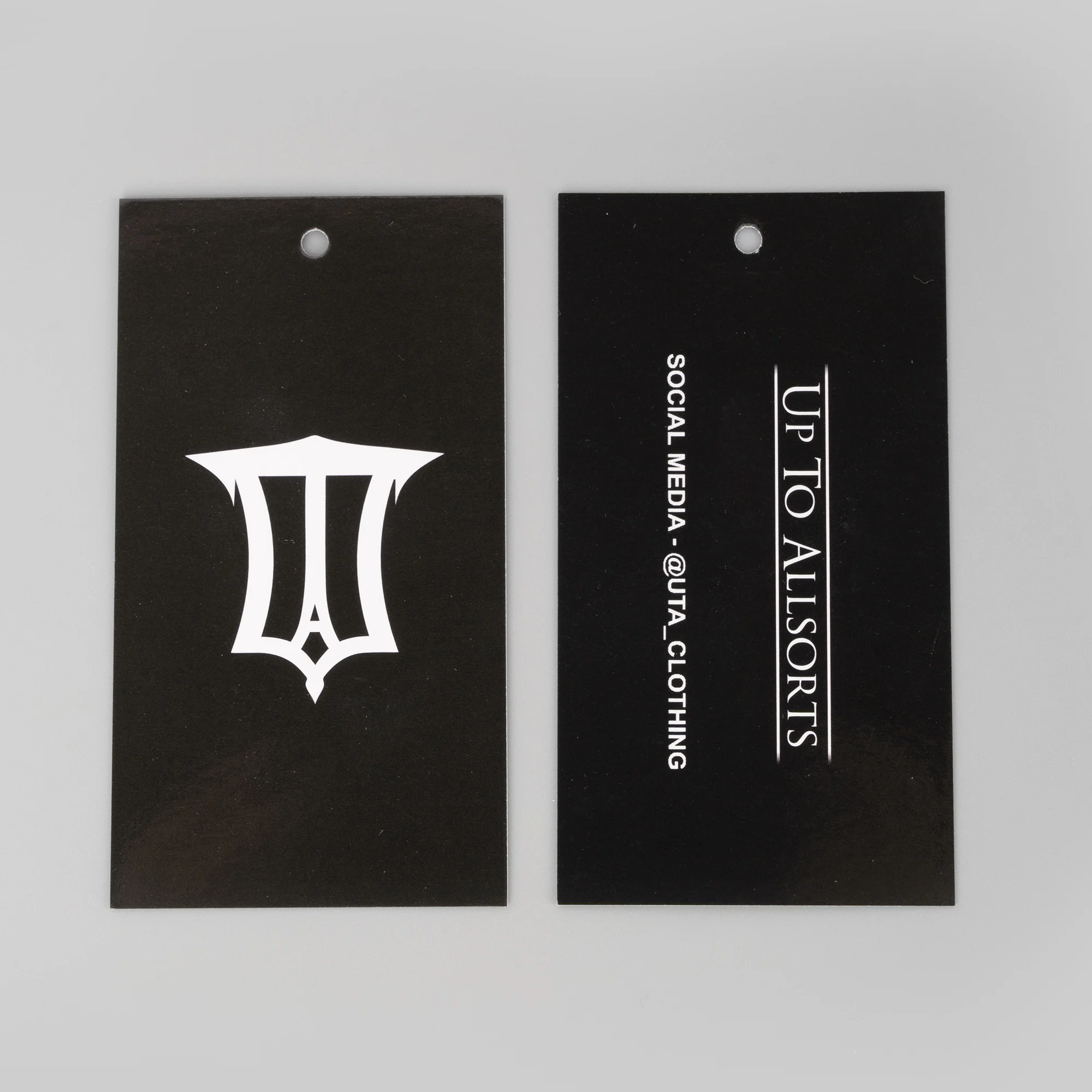 Colorful Rectangle Paper Swing Tags Logo Printing Custom Clothing Paper Hang Tag Thick 700g Clothing Tag with Logo