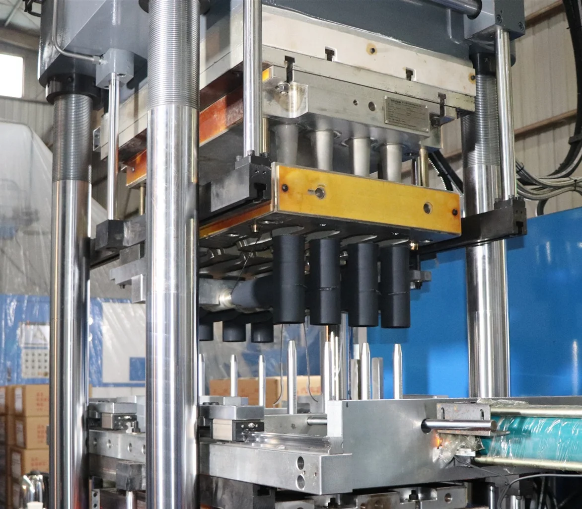 Hot sales vertical rubber injection molding machine 300ton for making T connectors