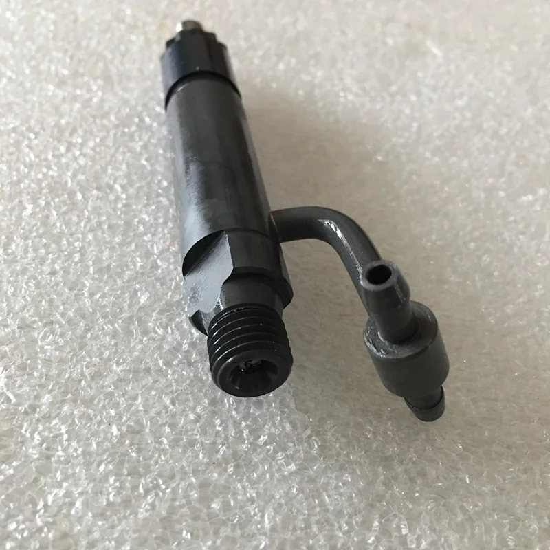 diesel fuel injector 150P224 nozzle and holder assembly