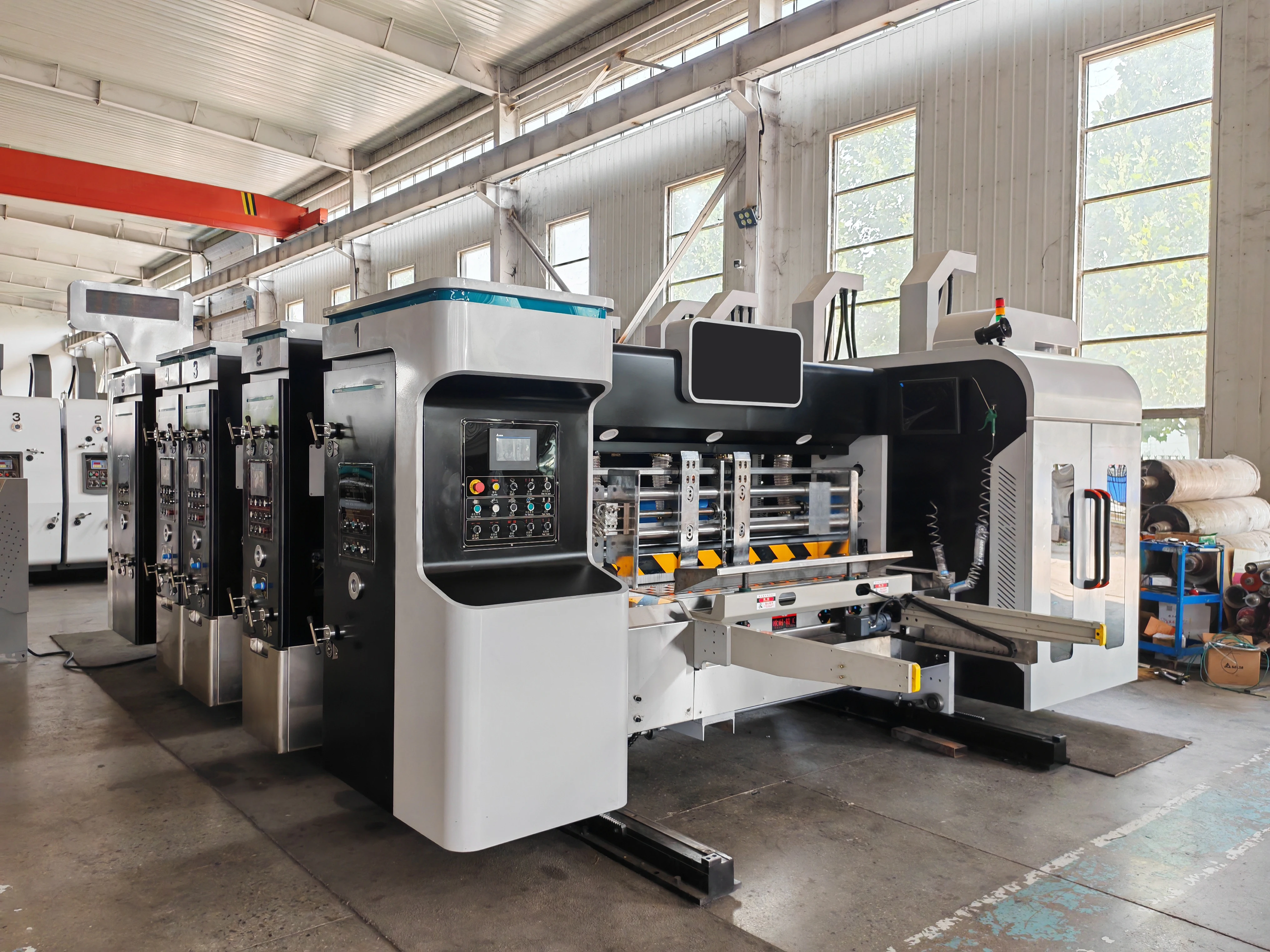 High Quality Corrugated Cardboard Carton Box Flexo Printing Slotting Die-Cutting Machinery Pizza Box Making Machine