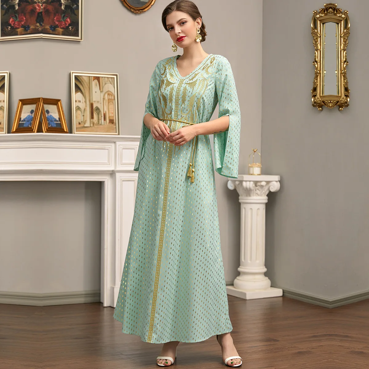 Arabian Girls Elegant Robe Light Green Embroidery Women Casual Dress Bronzing Print Split Sleeve Abaya Women Muslim Dress