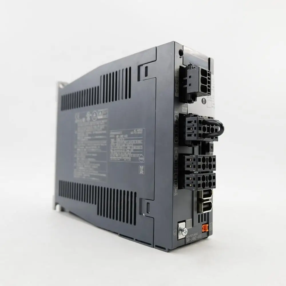 PLC MRJ4W244B Amplifier Drive MR-J4W2-44B Original Mr-J4 Series AC 380V Servo Driver