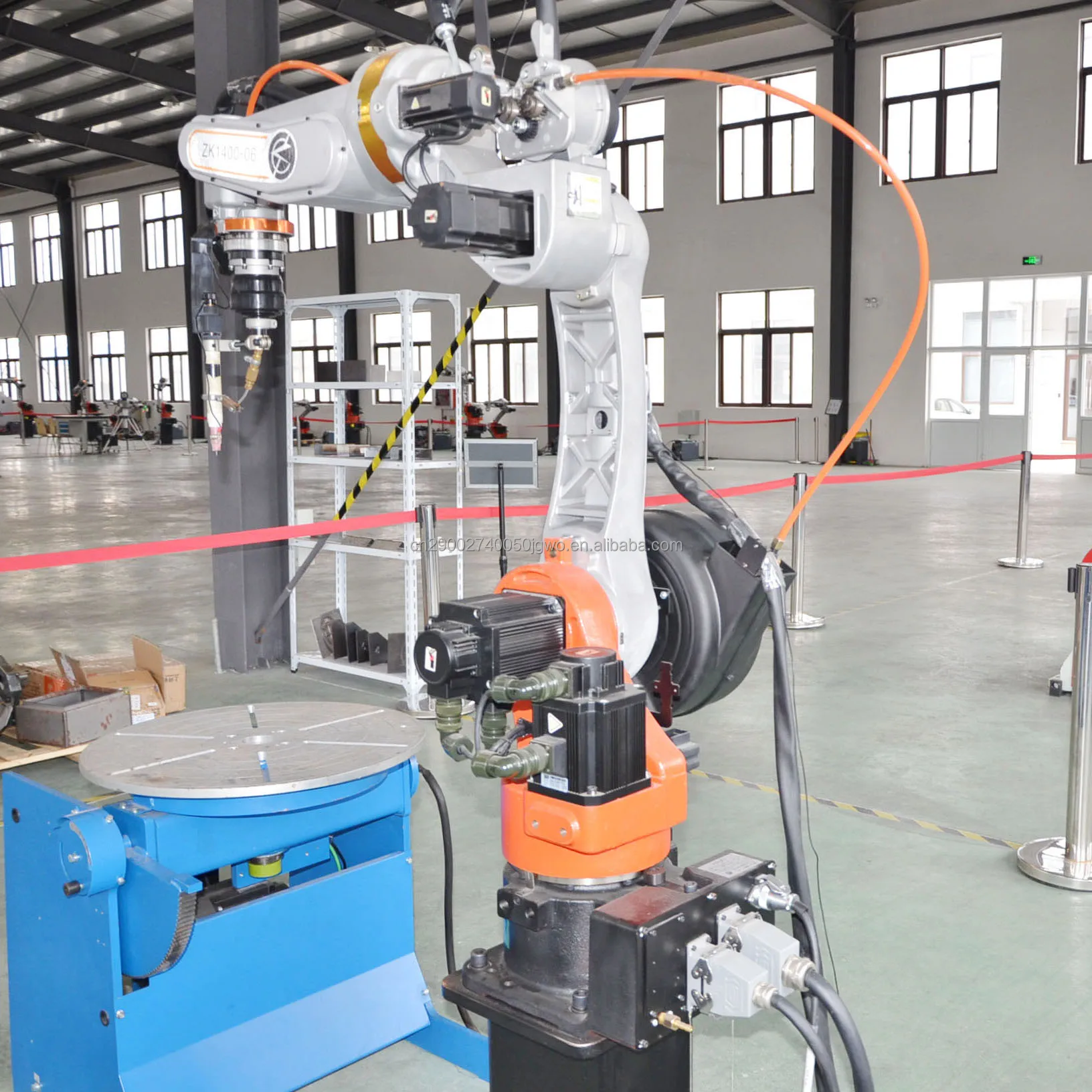 6 Axis CNC Fiber Laser Welding Robot Adjustable Welding Table Table Robot For Welding Rotary