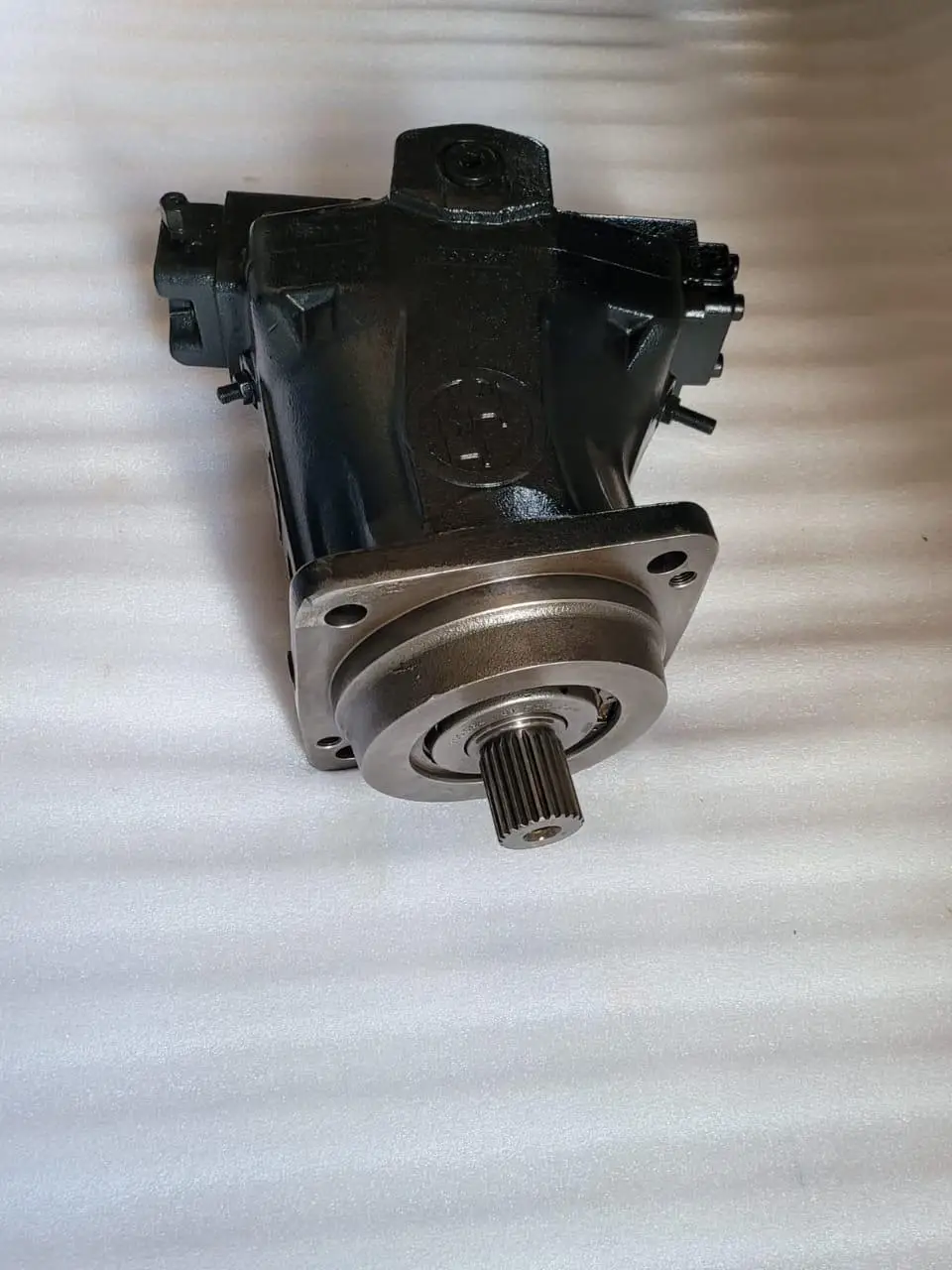A6VM axial piston tower crane hydraulic motor TOPONE a6vm spare parts