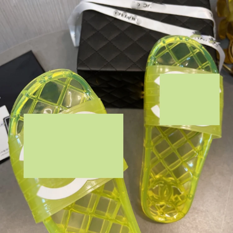 Designer Slippers 2021 Designer Brand Shoes Slippers Transparent Crystal Jelly Slippers