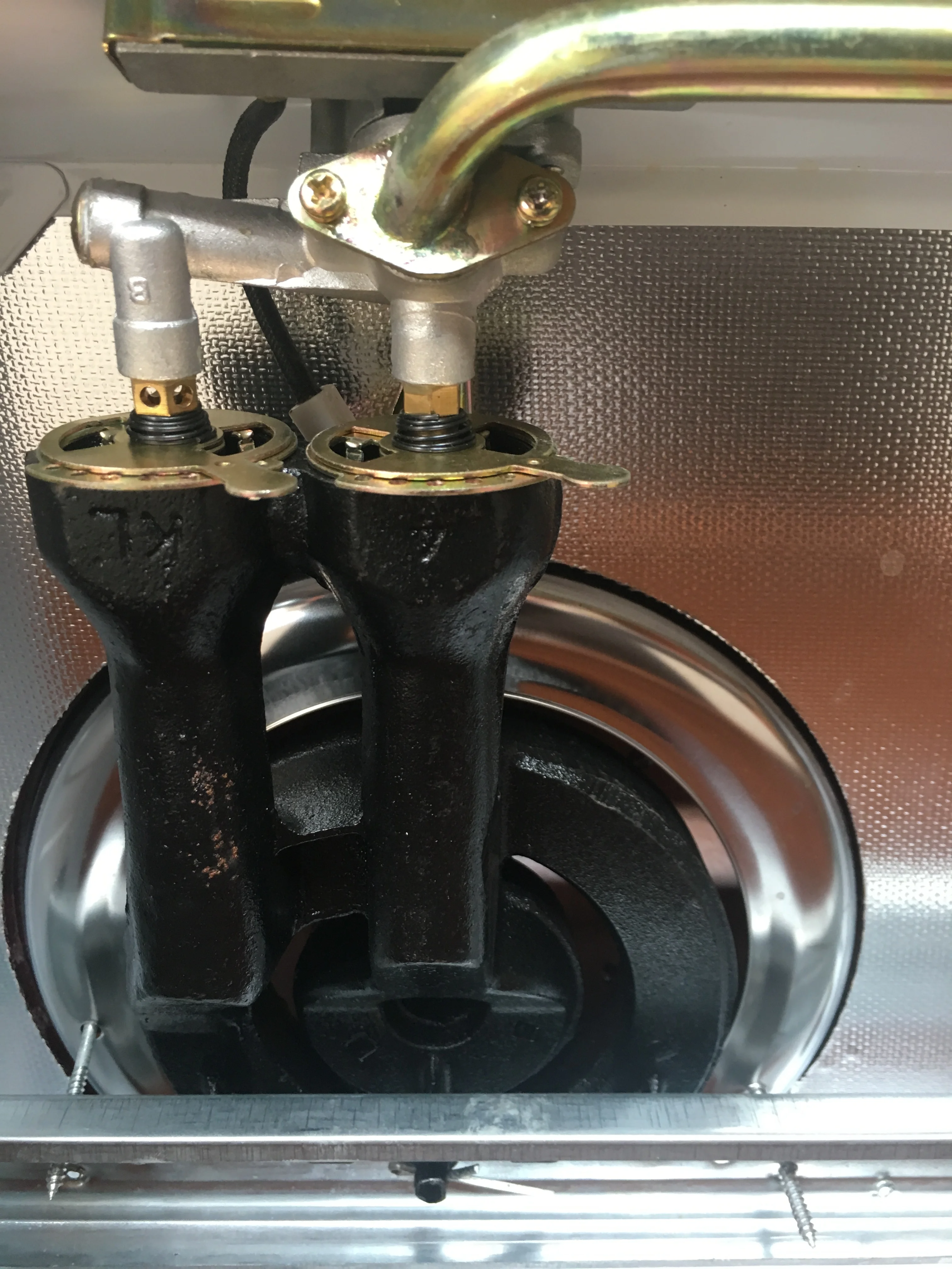 
Home Table Stainless Steel Panel Cast iron burner 3 Burners Gas Cooktop with Cover 