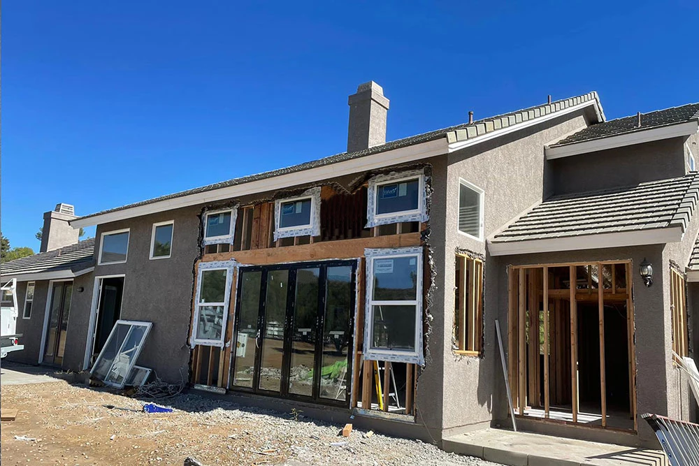 ZMR термальные разрывные двойные двери алюминиевые складные наружные патио стеклянные гармошкой с дизайном гриля