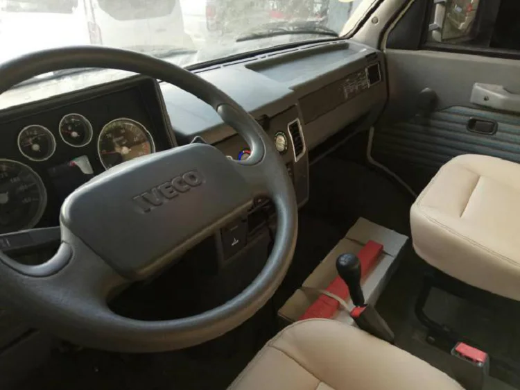 
4x4 Hospital ambulance vehicle Off-road ambulance 