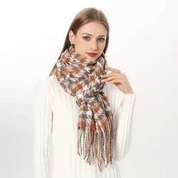 Wholesale Manufacturer Long Thick Scarf Best Skin Friendly 200*70cm Lattice Shawls Polyester Colorful Plaid Scarfs With Tassel