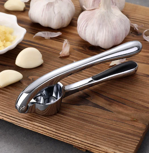 Hot Sale Kitchen Products Premium Quality Garlic Press Tool Assisted Garlic Mincer Easy Clean Garlic Crusher