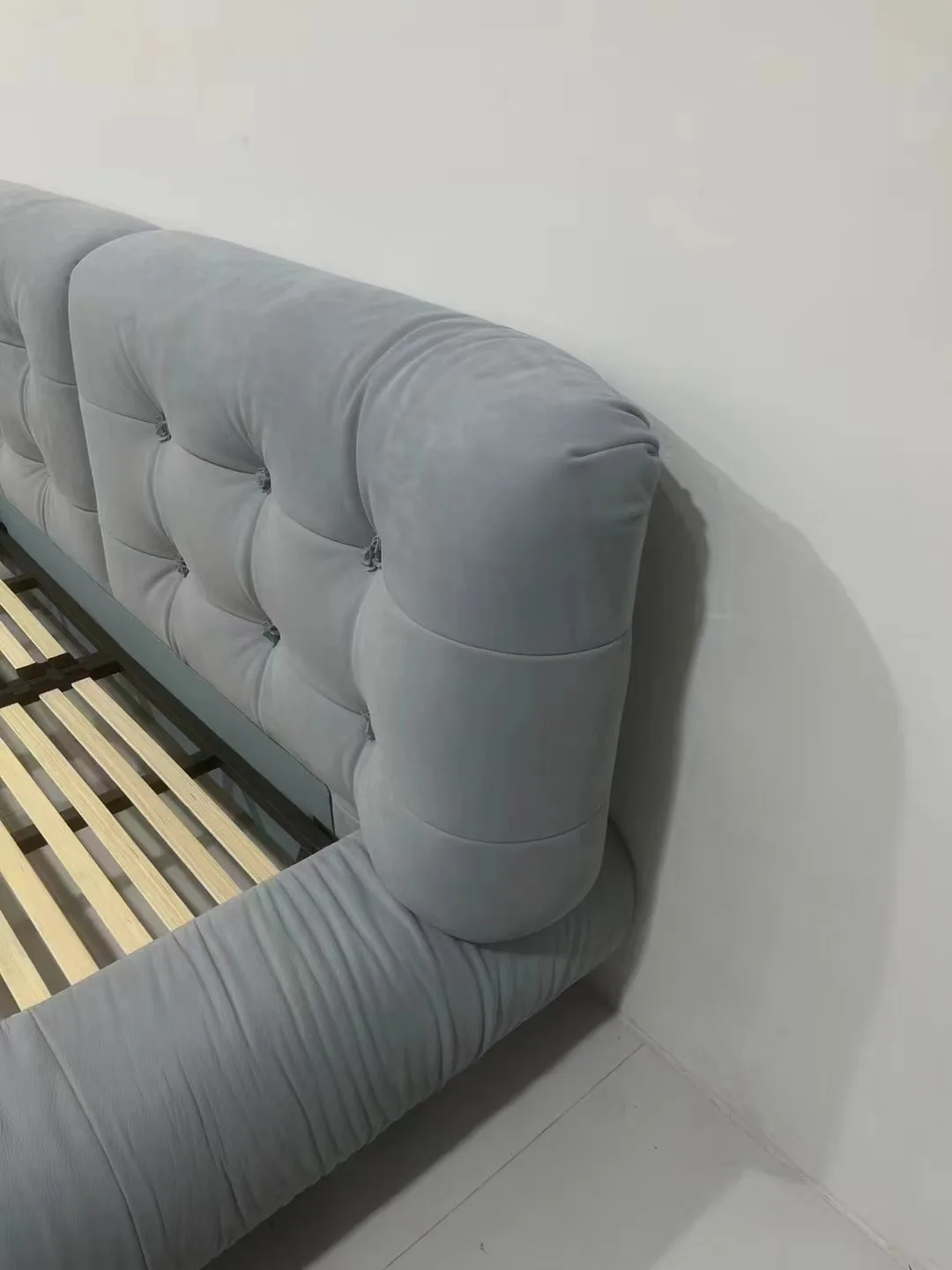 Deluxe bedroom furniture bed Three-proof technology cloth wabi-Sabi Bedroom floor bed Tatami queen bed Durable master bedroom