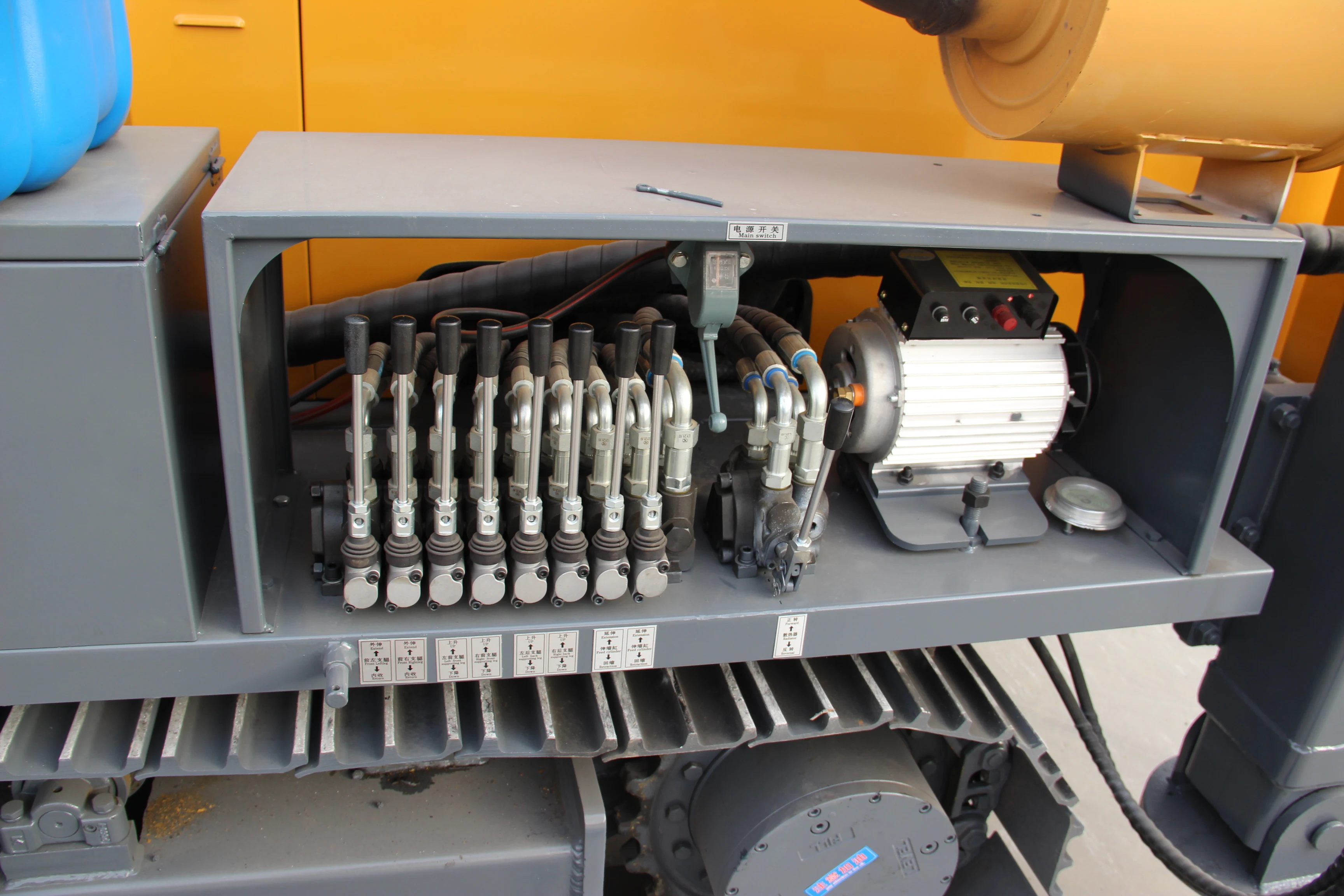 FY450 vehicular drill 6 * 4 truck head, convenient for moving in China