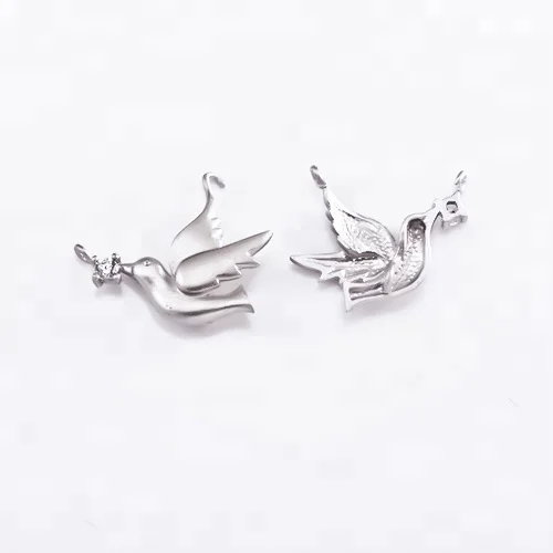 Высокое качество Очаровательные Носки с рисунком птички из медного сплава с цирконием ювелирные изделия аксессуары выводов, чтобы сделать крупный оптовый для девочек