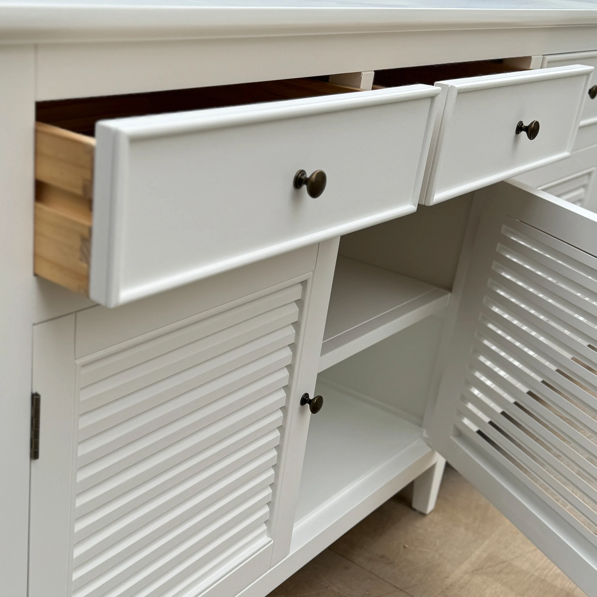 HL634 French High-quality Dining Furniture White Solid Wooden 4 Drawers Storage Sideboard Buffet Cabinets